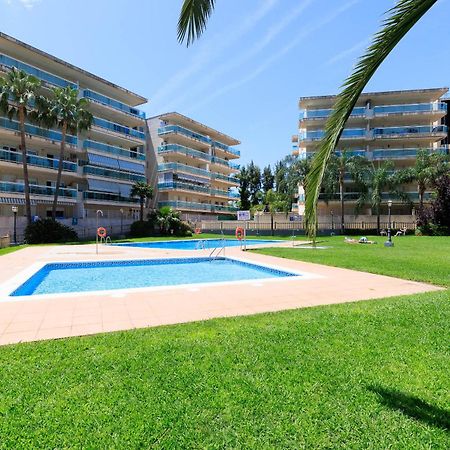 Rentalmar Ventura Village 살루 외부 사진