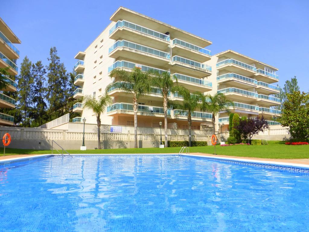 Rentalmar Ventura Village 살루 외부 사진